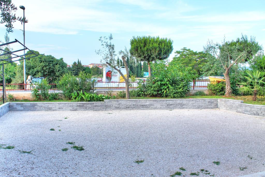 Apartments Nebuloza Ρόβινι Εξωτερικό φωτογραφία