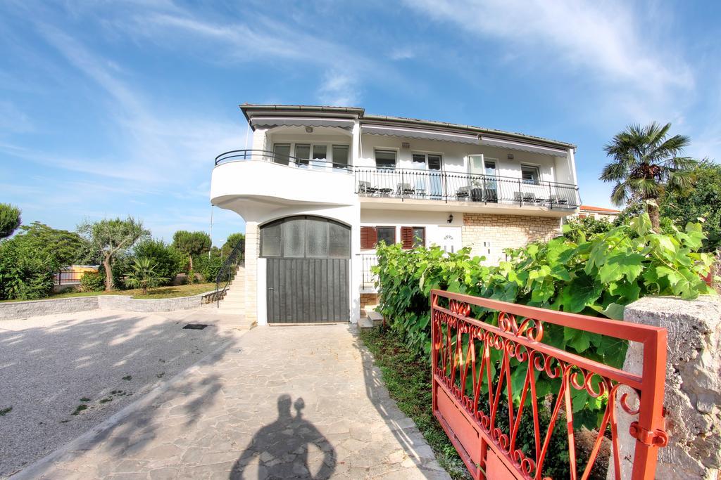 Apartments Nebuloza Ρόβινι Εξωτερικό φωτογραφία