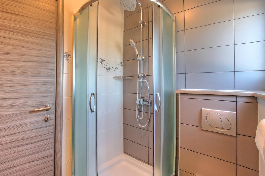 Apartments Nebuloza Ρόβινι Εξωτερικό φωτογραφία