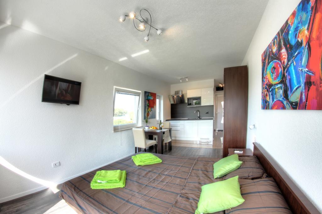 Apartments Nebuloza Ρόβινι Εξωτερικό φωτογραφία