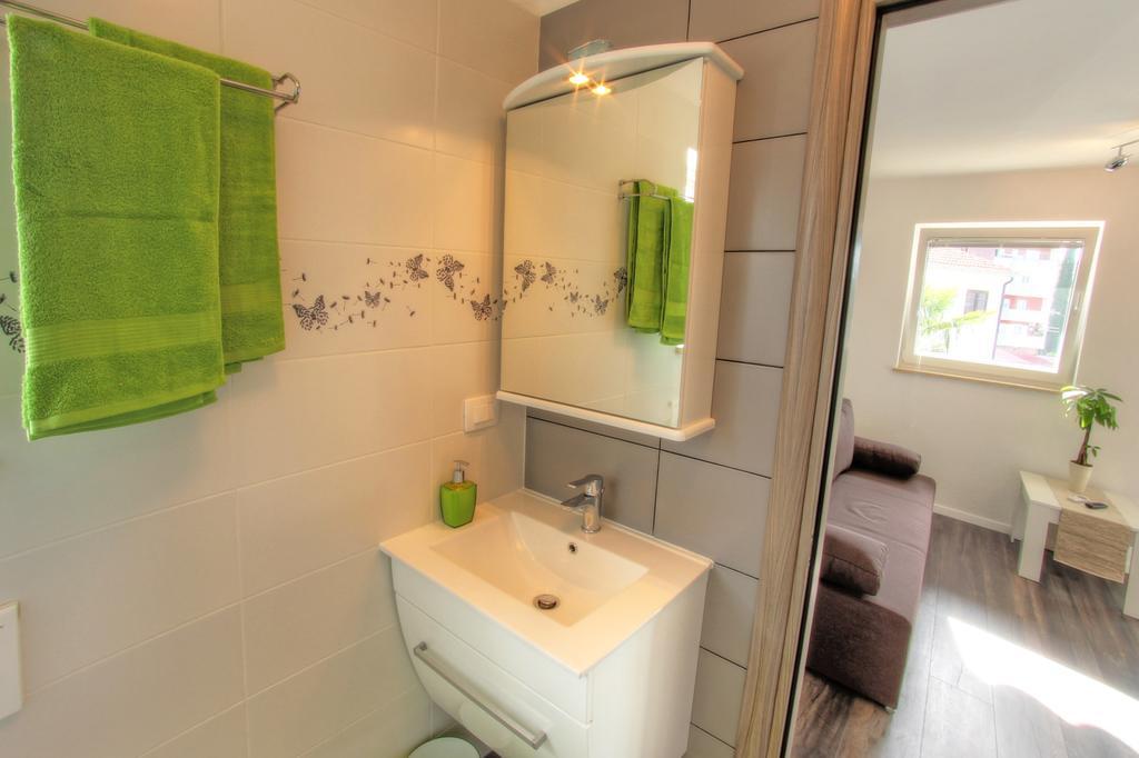 Apartments Nebuloza Ρόβινι Εξωτερικό φωτογραφία